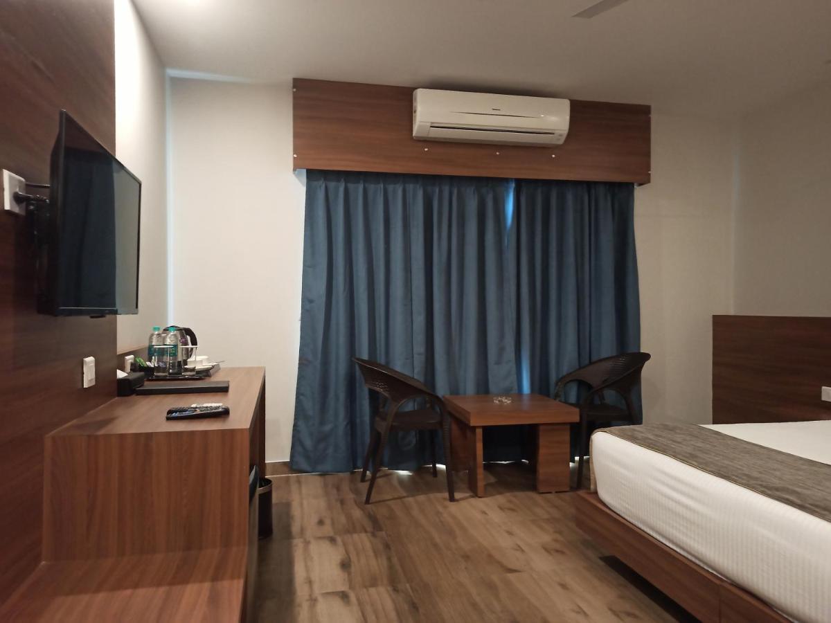 Hotel Tree Fern Dibrugarh Eksteriør billede