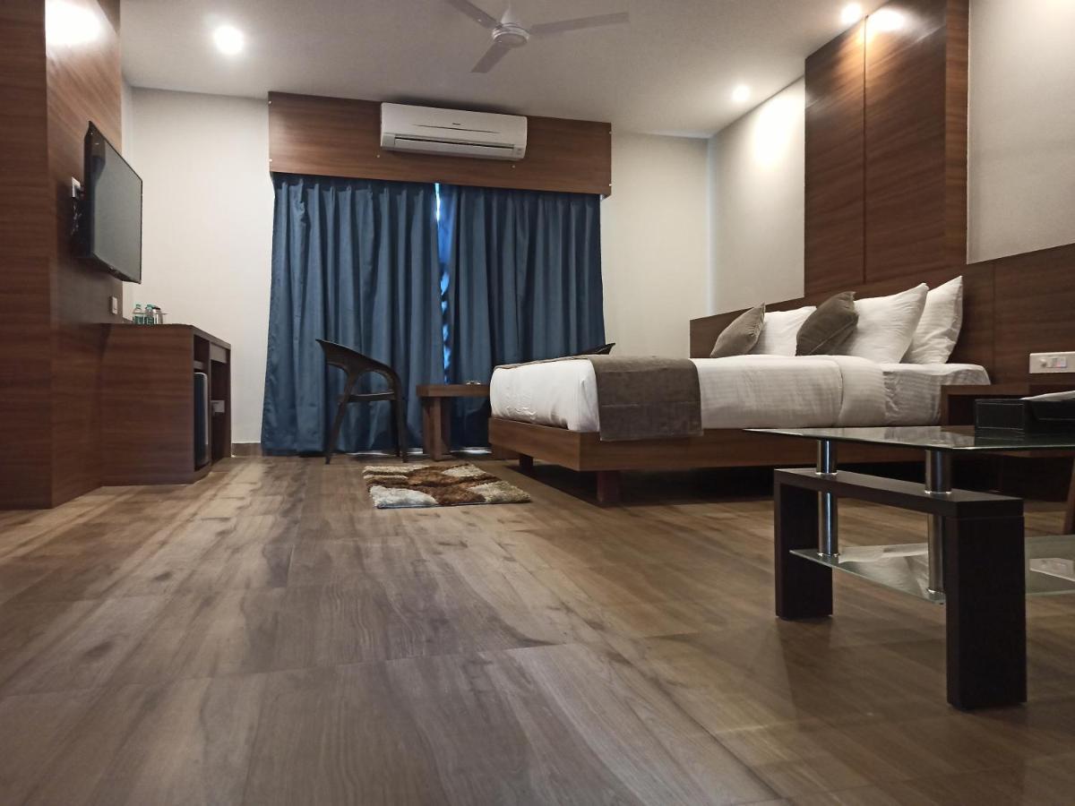 Hotel Tree Fern Dibrugarh Eksteriør billede