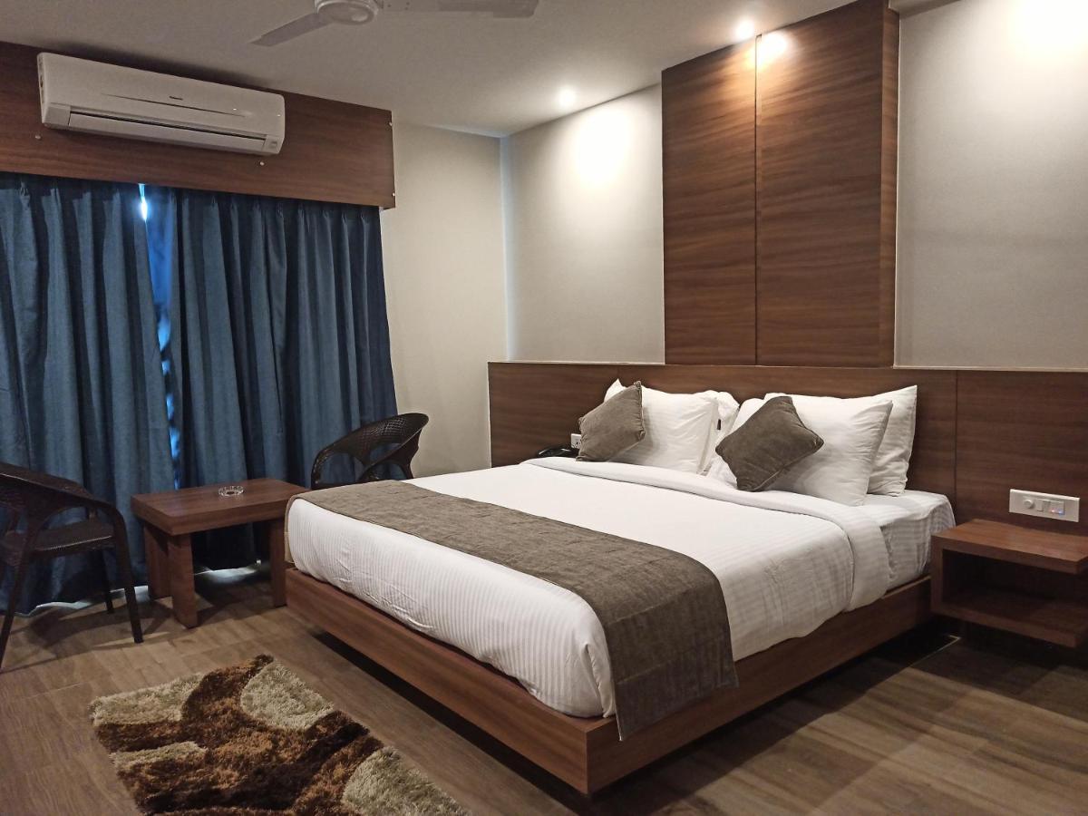 Hotel Tree Fern Dibrugarh Eksteriør billede