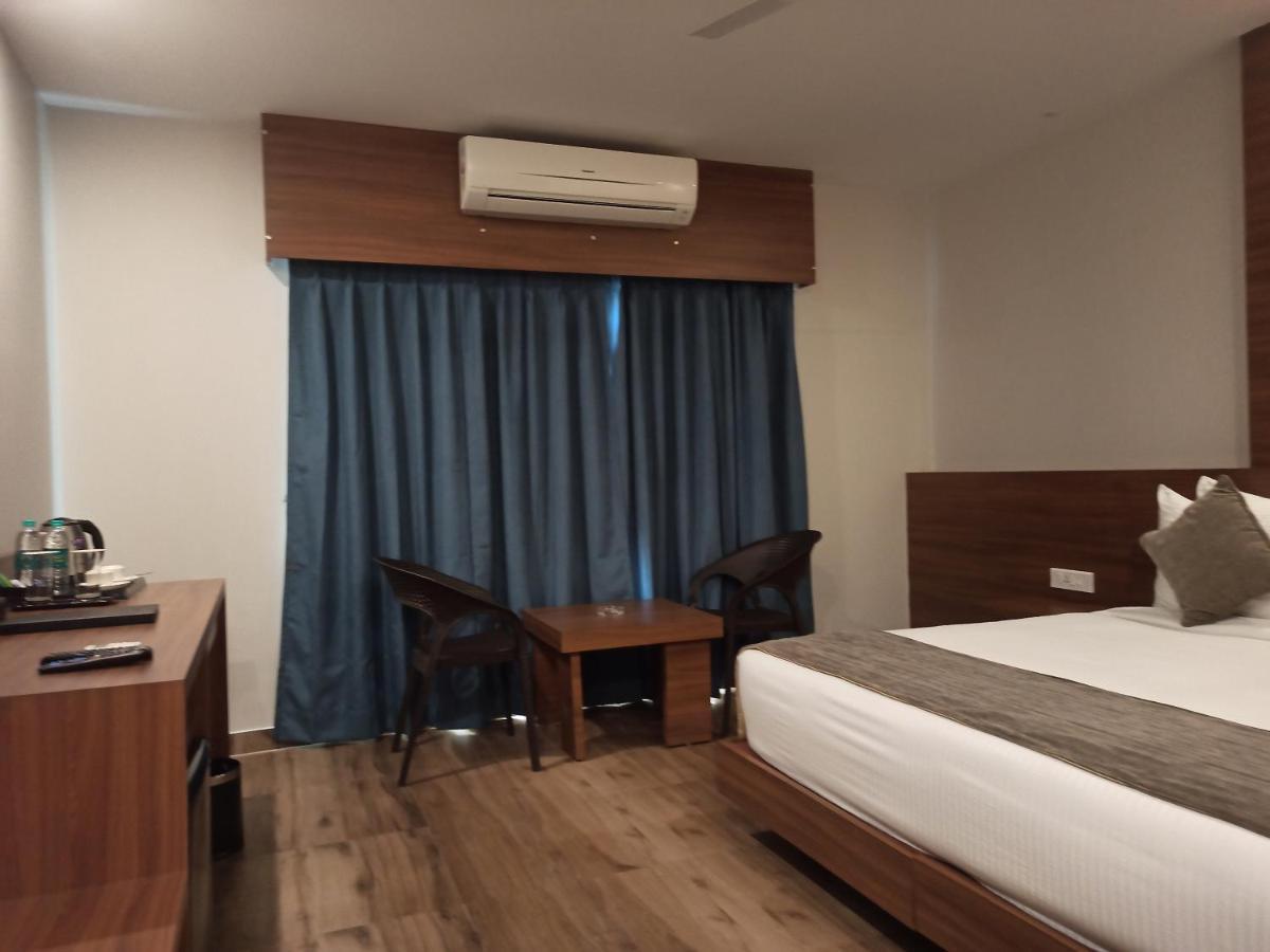 Hotel Tree Fern Dibrugarh Eksteriør billede