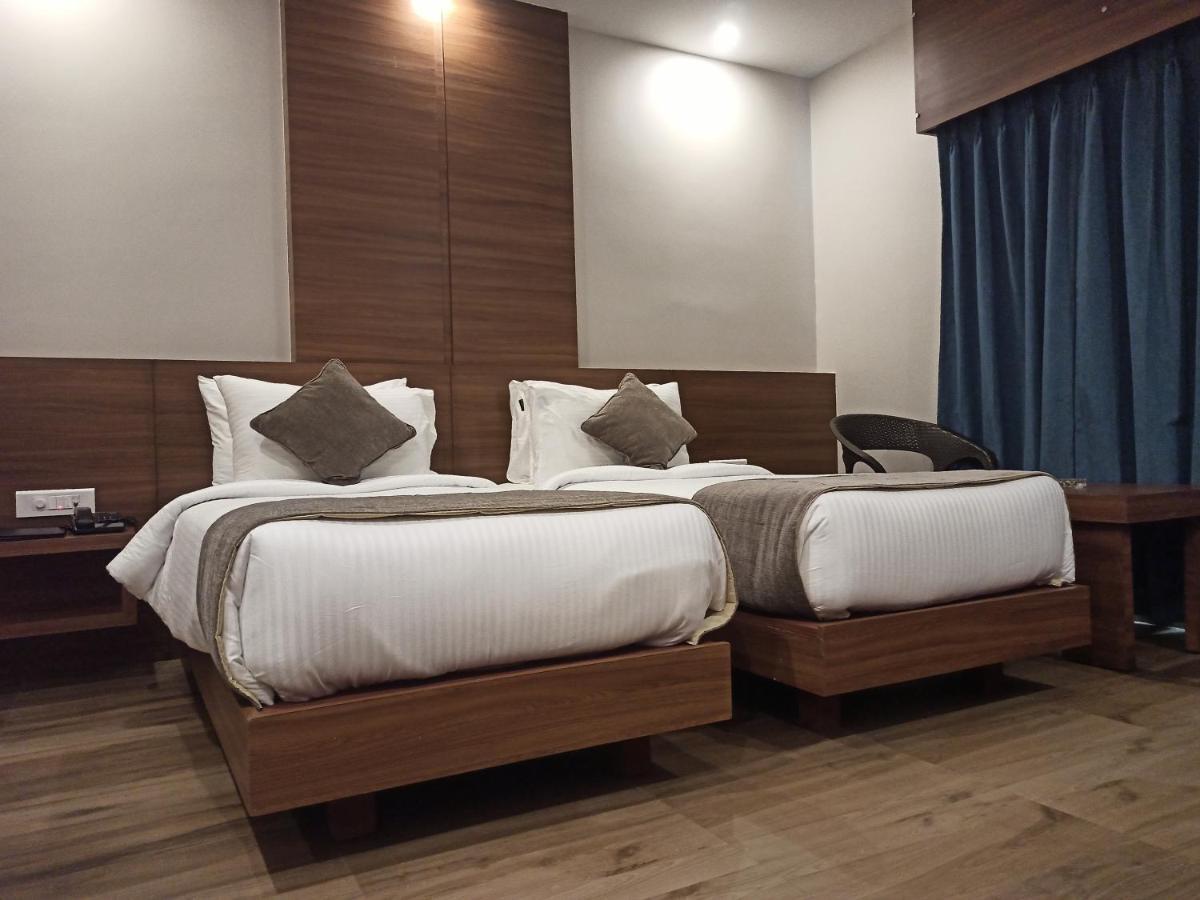 Hotel Tree Fern Dibrugarh Eksteriør billede