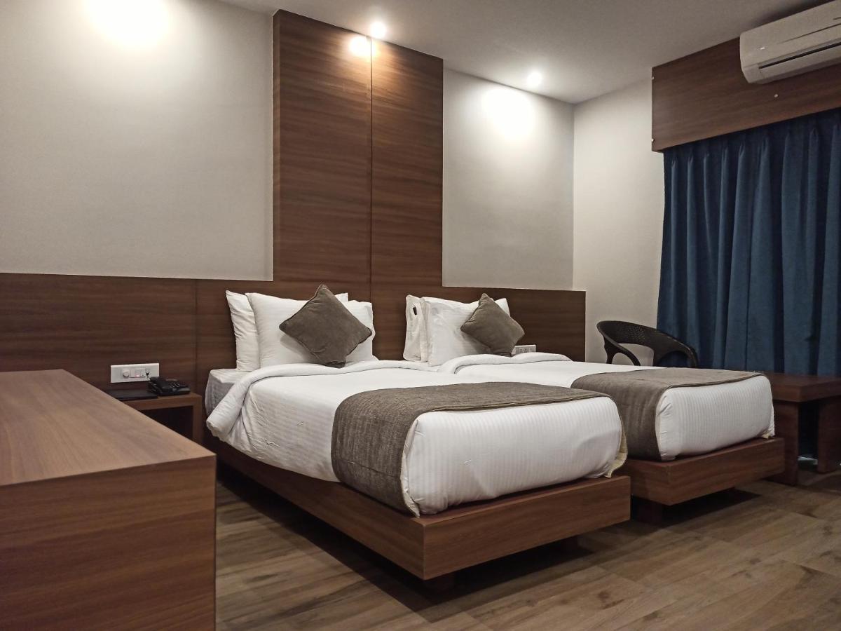 Hotel Tree Fern Dibrugarh Eksteriør billede