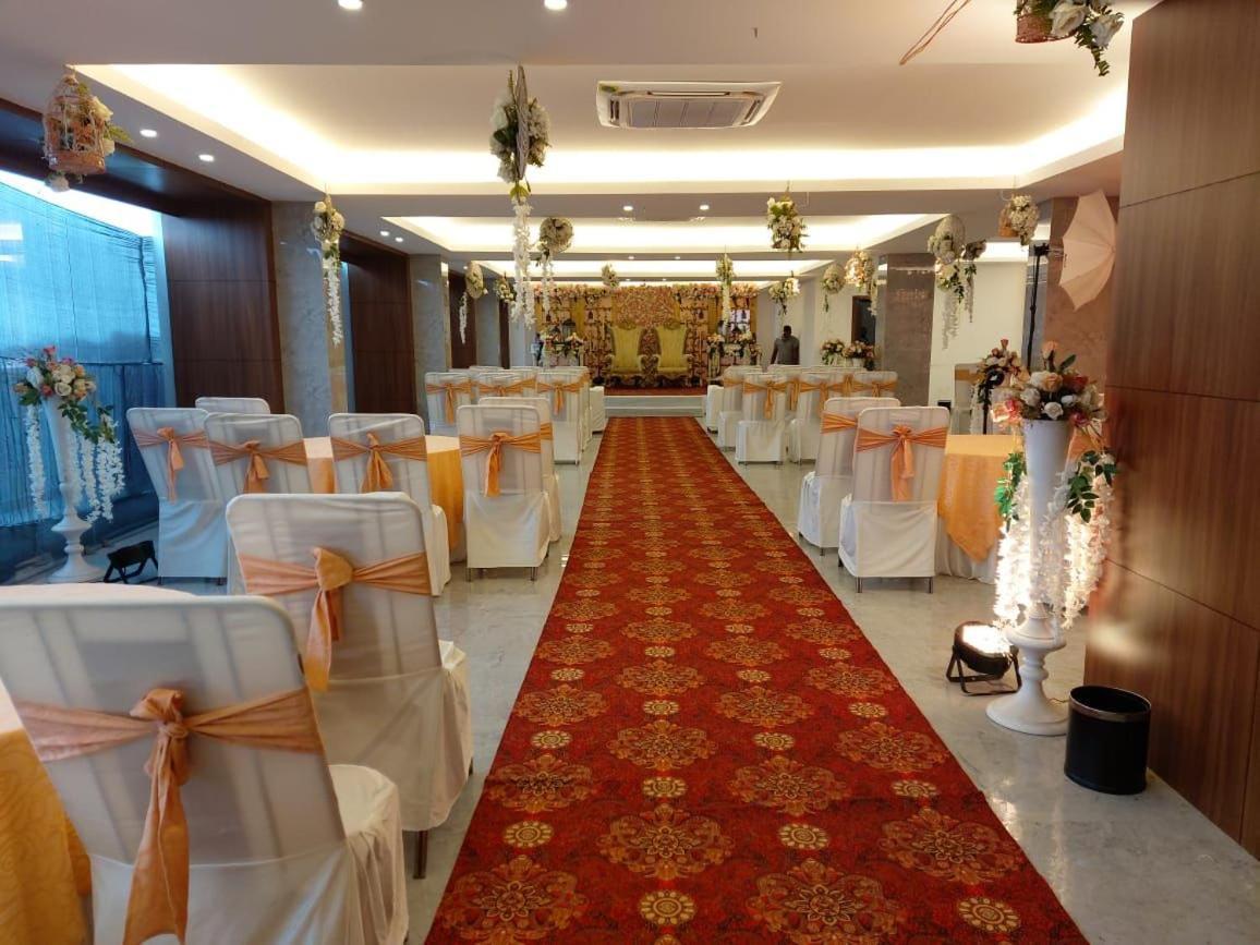 Hotel Tree Fern Dibrugarh Eksteriør billede