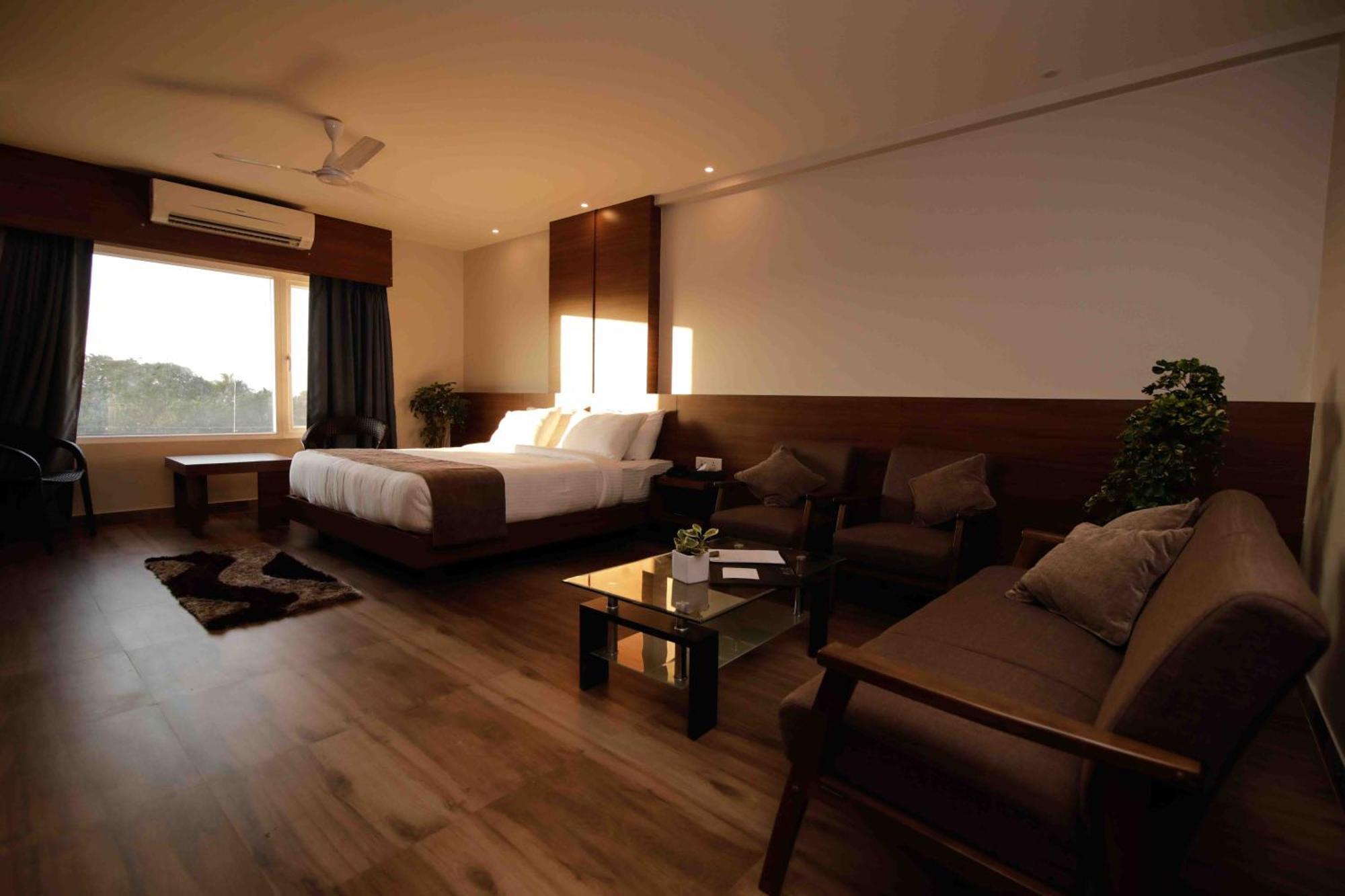 Hotel Tree Fern Dibrugarh Eksteriør billede